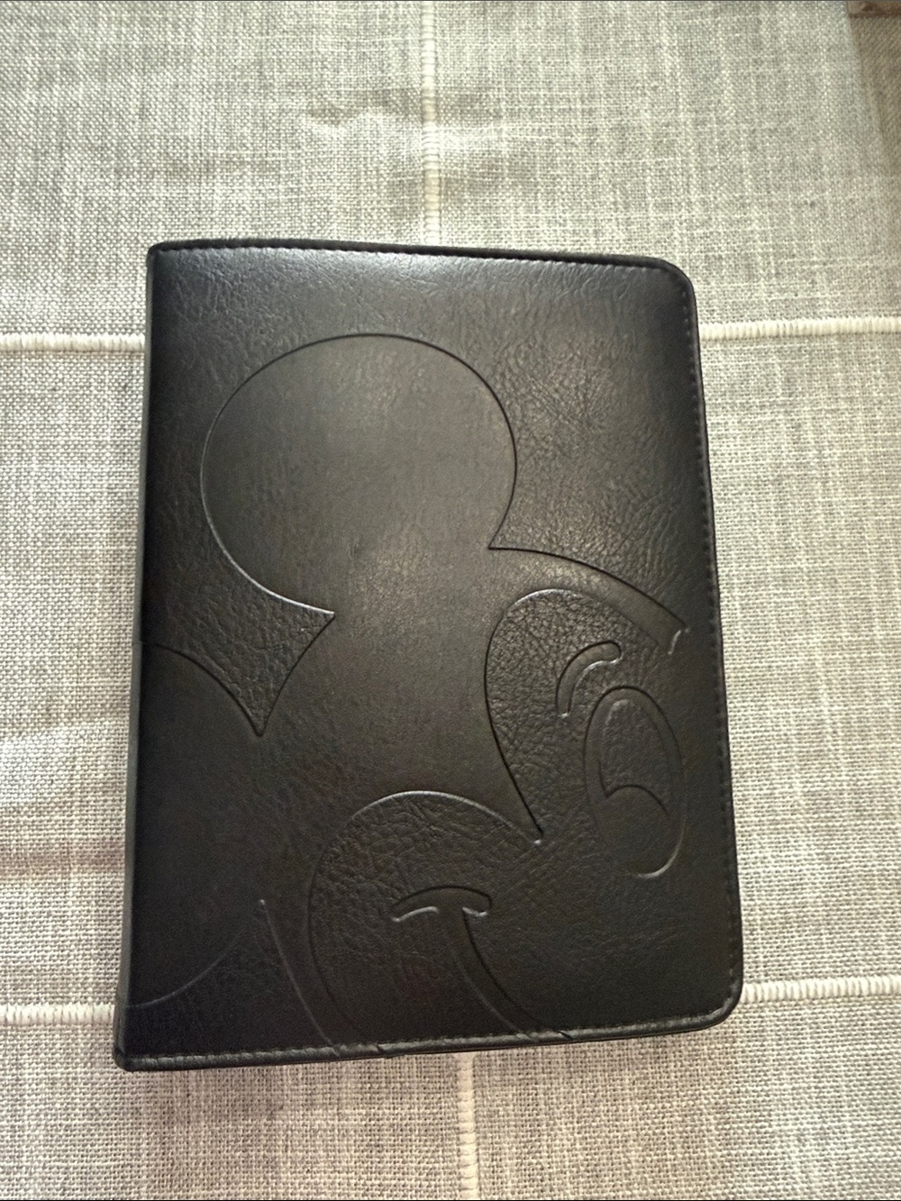 Black Mickey Embossed Agenda